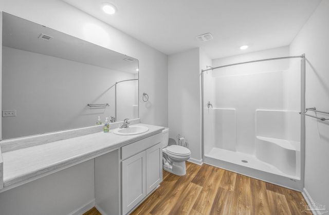 8739 Schooner Ln, Pensacola, FL 32507