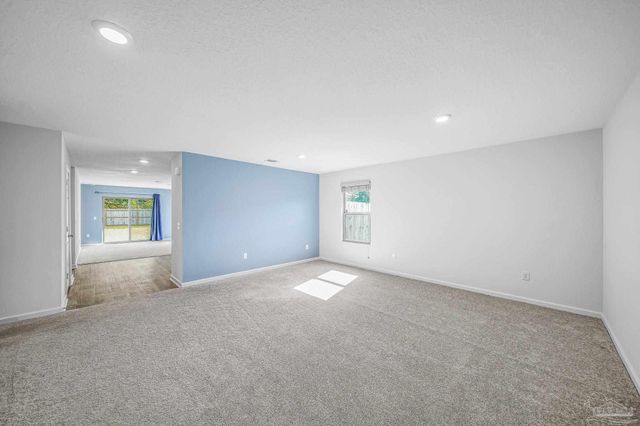 8739 Schooner Ln, Pensacola, FL 32507