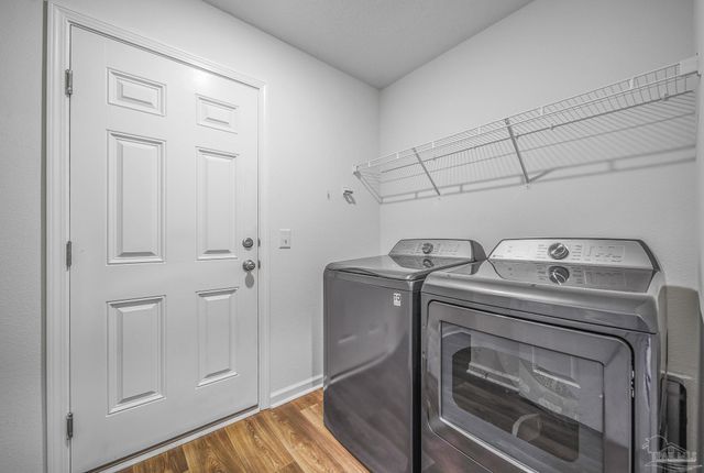 8739 Schooner Ln, Pensacola, FL 32507