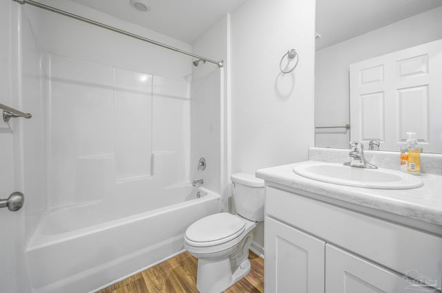 8739 Schooner Ln, Pensacola, FL 32507