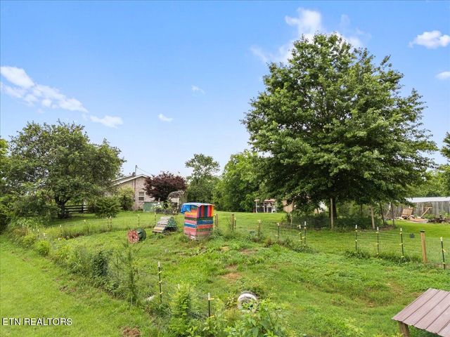 936 Wheeler Rd, White Pine, TN 37890