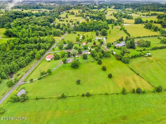 936 Wheeler Rd, White Pine, TN 37890