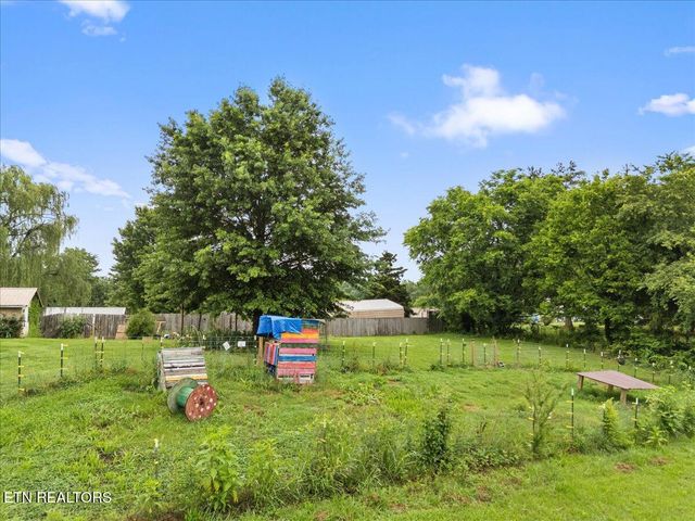 936 Wheeler Rd, White Pine, TN 37890