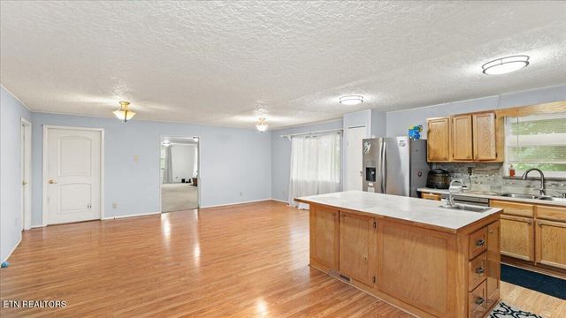 936 Wheeler Rd, White Pine, TN 37890