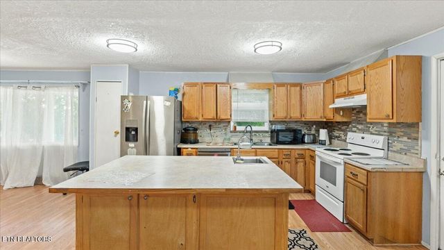 936 Wheeler Rd, White Pine, TN 37890