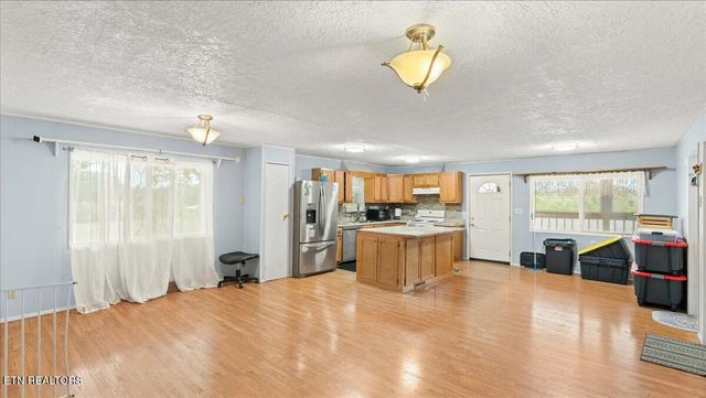 936 Wheeler Rd, White Pine, TN 37890