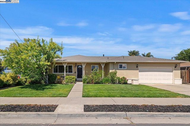 1065 Rincon Ave, Livermore, CA 94551