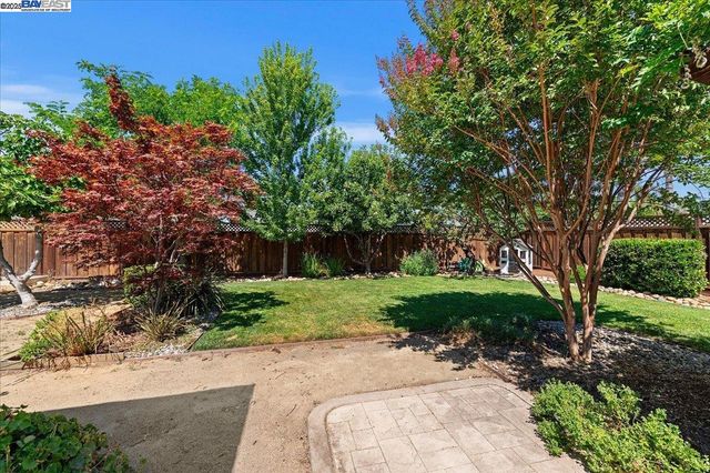 1065 Rincon Ave, Livermore, CA 94551