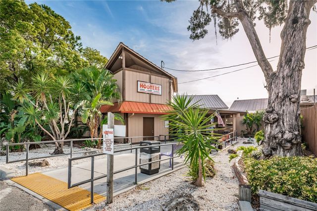 8226 PENWOOD DRIVE, Port Richey, FL 34668