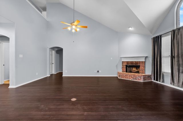 3701 Emerald Park Court, Corinth, TX 76208