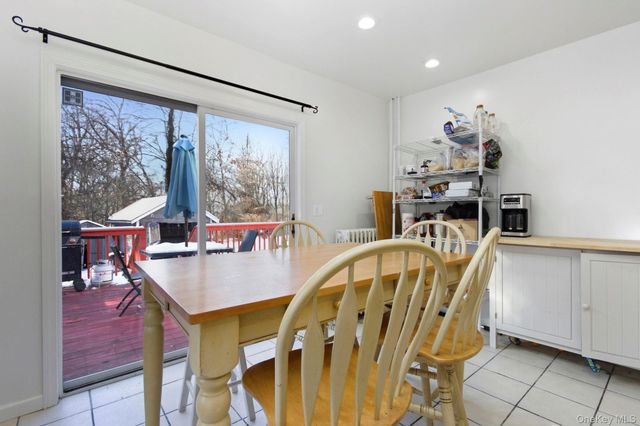 85 Sunset Avenue, Poughkeepsie, NY 12601