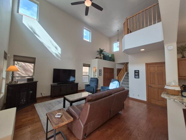 8412 Desert Sunrise Road NE, Albuquerque, NM 87122