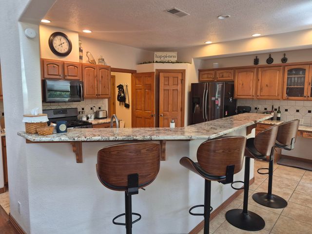 8412 Desert Sunrise Road NE, Albuquerque, NM 87122