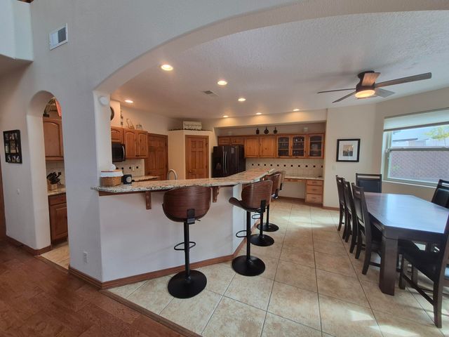 8412 Desert Sunrise Road NE, Albuquerque, NM 87122