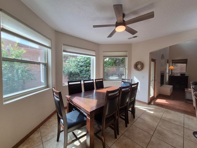 8412 Desert Sunrise Road NE, Albuquerque, NM 87122