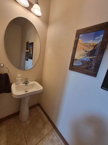 8412 Desert Sunrise Road NE, Albuquerque, NM 87122