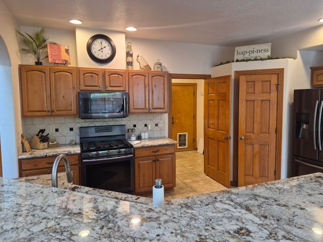 8412 Desert Sunrise Road NE, Albuquerque, NM 87122