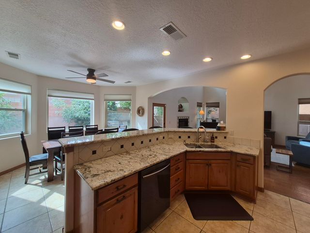 8412 Desert Sunrise Road NE, Albuquerque, NM 87122
