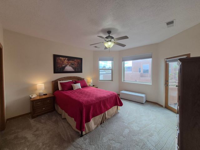 8412 Desert Sunrise Road NE, Albuquerque, NM 87122