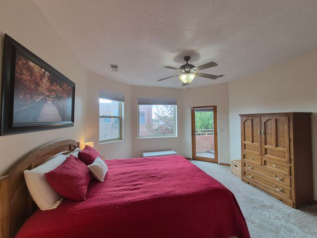 8412 Desert Sunrise Road NE, Albuquerque, NM 87122