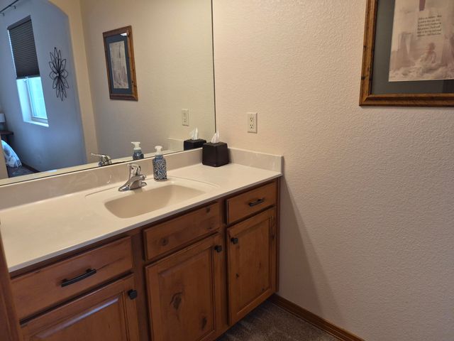 8412 Desert Sunrise Road NE, Albuquerque, NM 87122