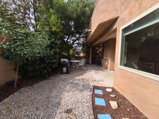 8412 Desert Sunrise Road NE, Albuquerque, NM 87122