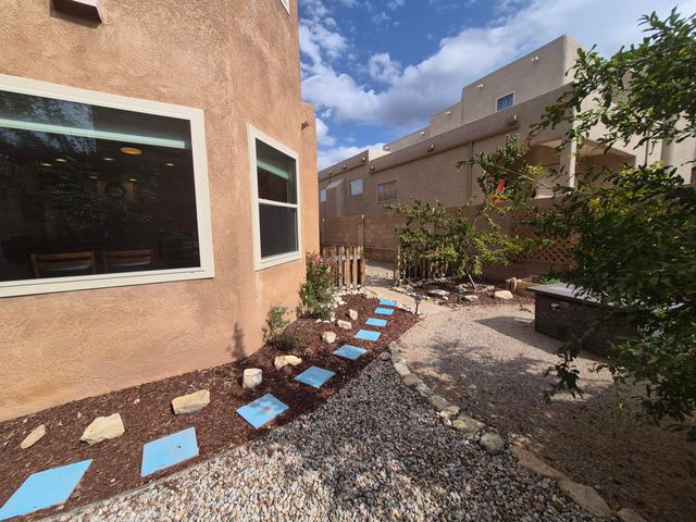 8412 Desert Sunrise Road NE, Albuquerque, NM 87122