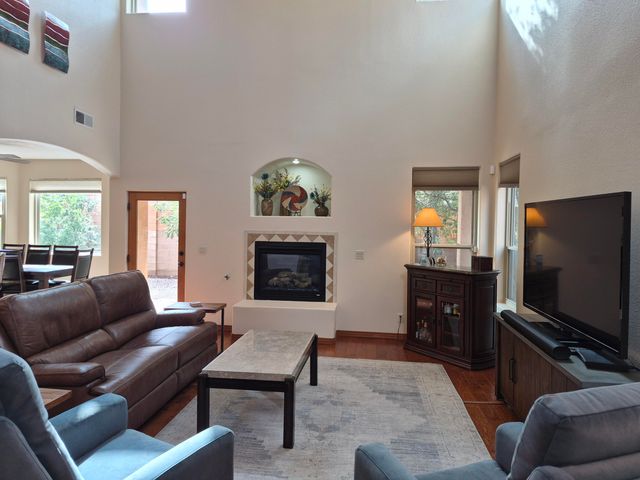 8412 Desert Sunrise Road NE, Albuquerque, NM 87122