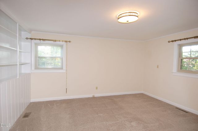 706 Smedes Place, Raleigh, NC 27605