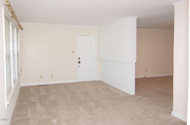706 Smedes Place, Raleigh, NC 27605