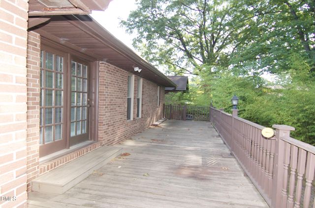 706 Smedes Place, Raleigh, NC 27605