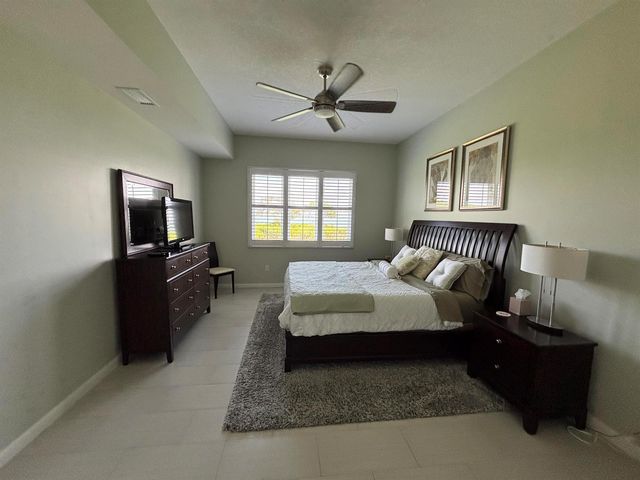 29 Harbour Isle W 102, Fort Pierce, FL 34949
