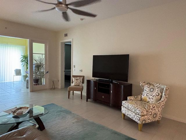 29 Harbour Isle W 102, Fort Pierce, FL 34949