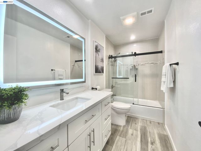 277 Hackamore Cmn, Fremont, CA 94539