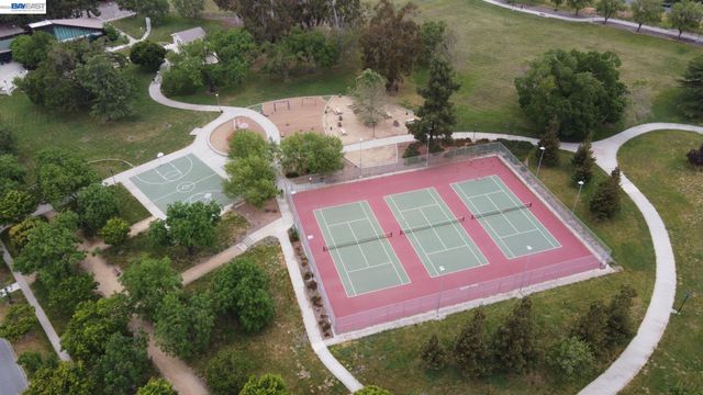 277 Hackamore Cmn, Fremont, CA 94539