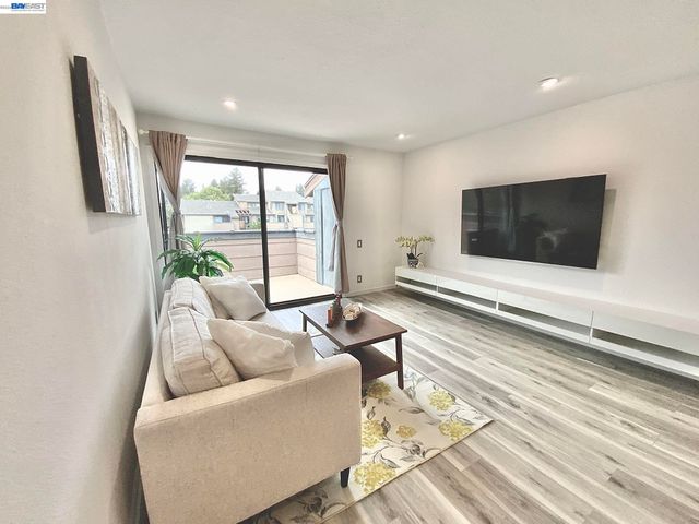 277 Hackamore Cmn, Fremont, CA 94539