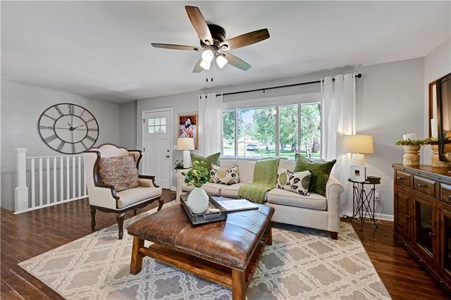 19734 Foster Street, Stilwell, KS 66085