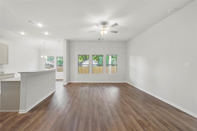 511 Johnson Street, Dayton, TX 77535