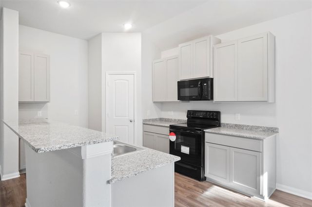511 Johnson Street, Dayton, TX 77535