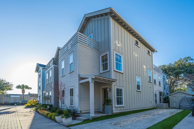 137 Bratton Circle, Mount Pleasant, SC 29464