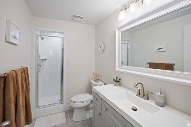 86 N F ST, Salt Lake City, UT 84103