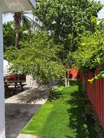 6725 N Miami Ave, Miami, FL 33150