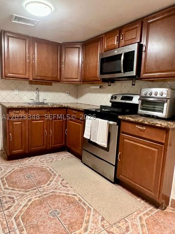 6725 N Miami Ave, Miami, FL 33150