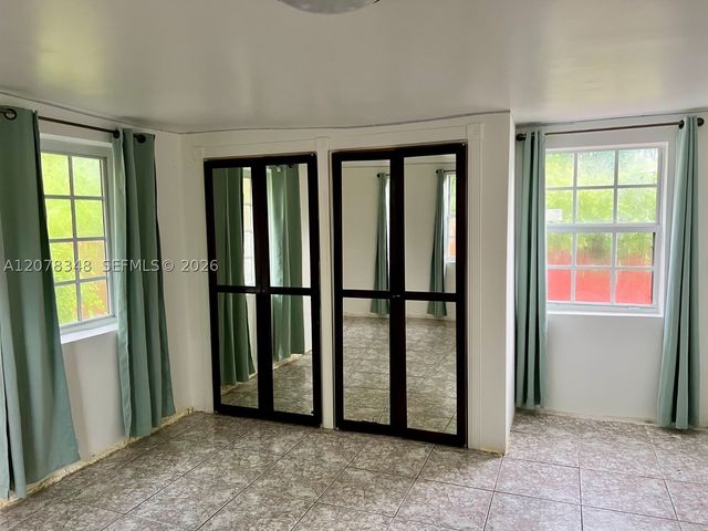 6725 N Miami Ave, Miami, FL 33150