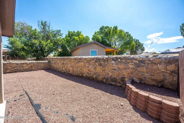 3733 Stoneway Road, Las Cruces, NM 88012