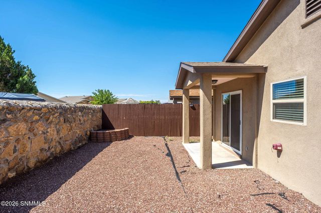 3733 Stoneway Road, Las Cruces, NM 88012