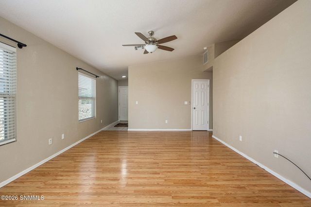 3733 Stoneway Road, Las Cruces, NM 88012