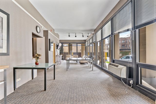 6700 S SOUTH SHORE Drive 24E, Chicago, IL 60649