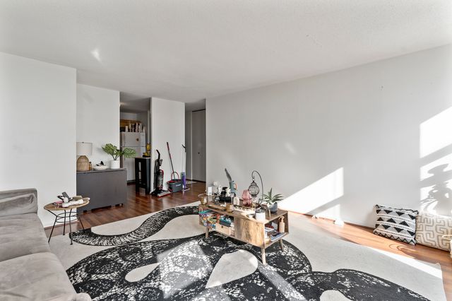 6700 S SOUTH SHORE Drive 24E, Chicago, IL 60649