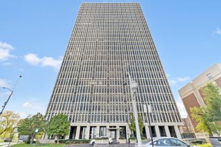 6700 S SOUTH SHORE Drive 24E, Chicago, IL 60649